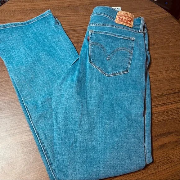 Levi's Light Blue Straight-Leg Women's Jeans - Picture 12 of 12